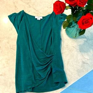 &et women’s wrap shirt